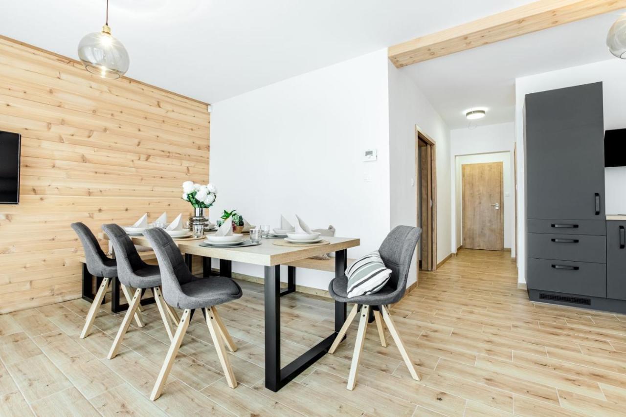 Apartmany Karlovy Dvory Horní Planá エクステリア 写真