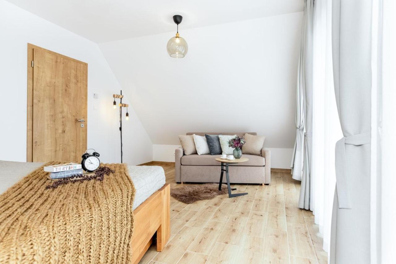 Apartmany Karlovy Dvory Horní Planá エクステリア 写真