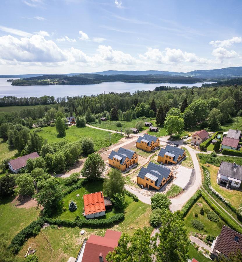 Apartmany Karlovy Dvory Horní Planá エクステリア 写真