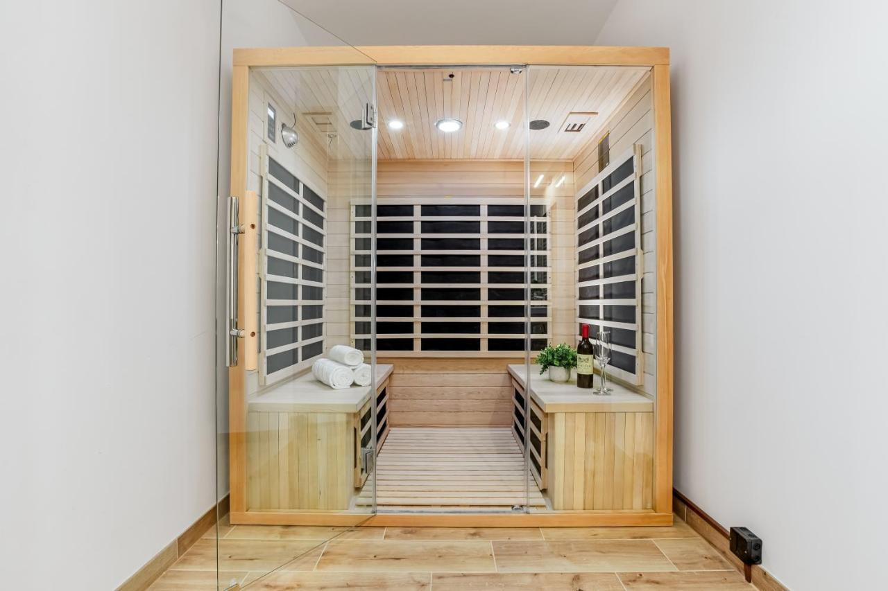 Apartmany Karlovy Dvory Horní Planá エクステリア 写真