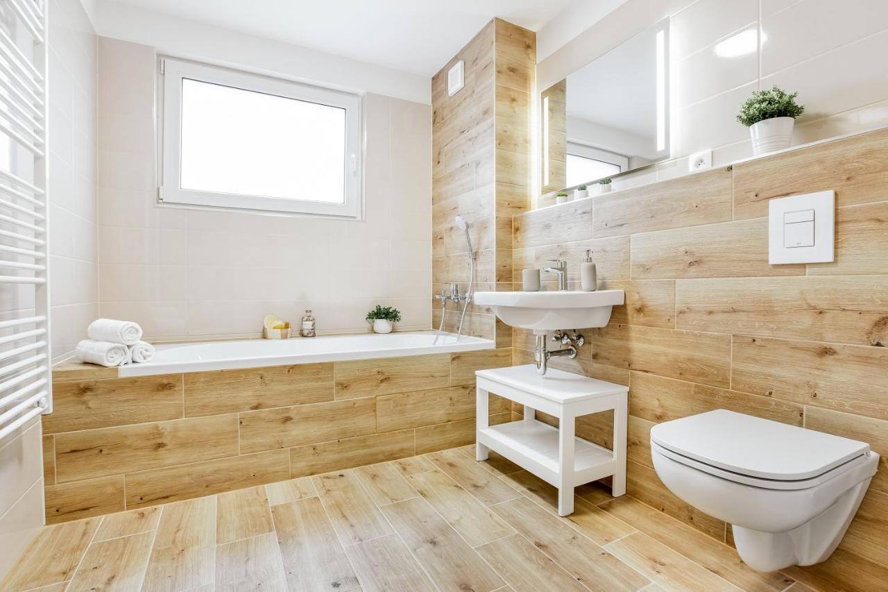Apartmany Karlovy Dvory Horní Planá エクステリア 写真