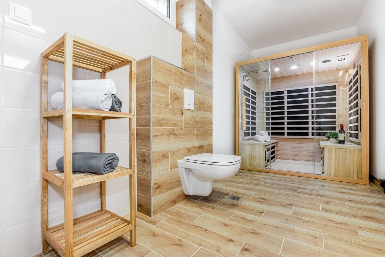 Apartmany Karlovy Dvory Horní Planá エクステリア 写真