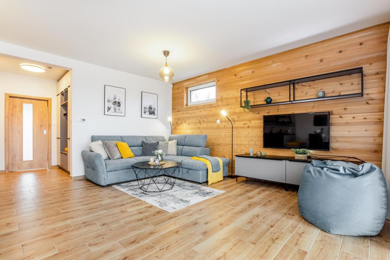 Apartmany Karlovy Dvory Horní Planá エクステリア 写真