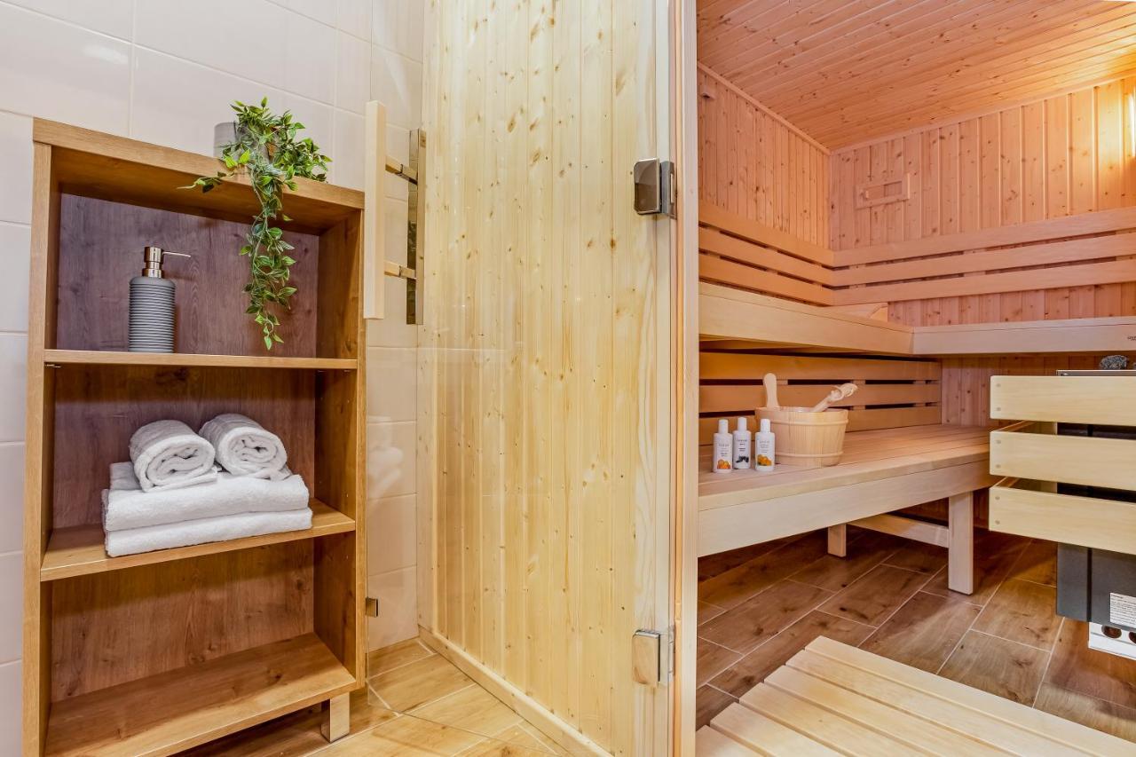 Apartmany Karlovy Dvory Horní Planá エクステリア 写真